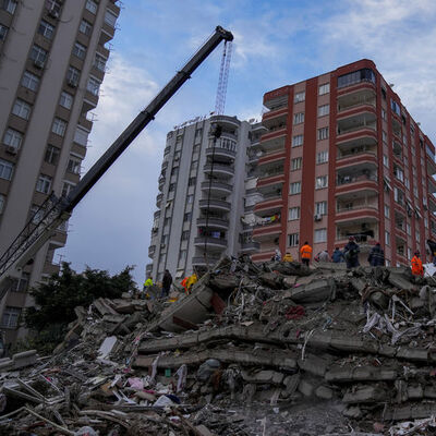Türkiye'yi vuran deprem dünya basınında