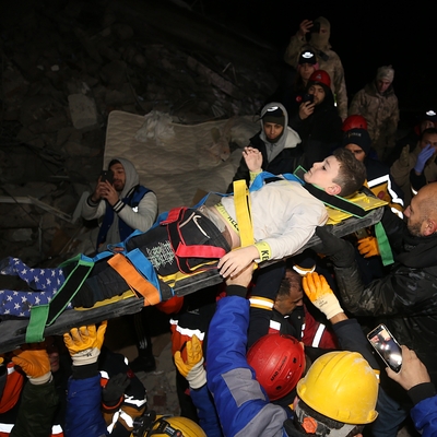 42 saat sonra kurtarıldılar!