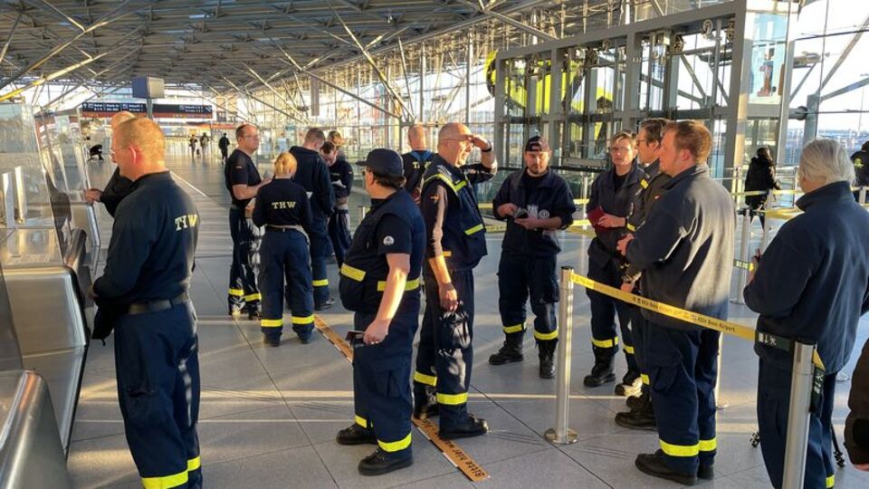 Almanya arama kurtarma ekibi yola çıktı