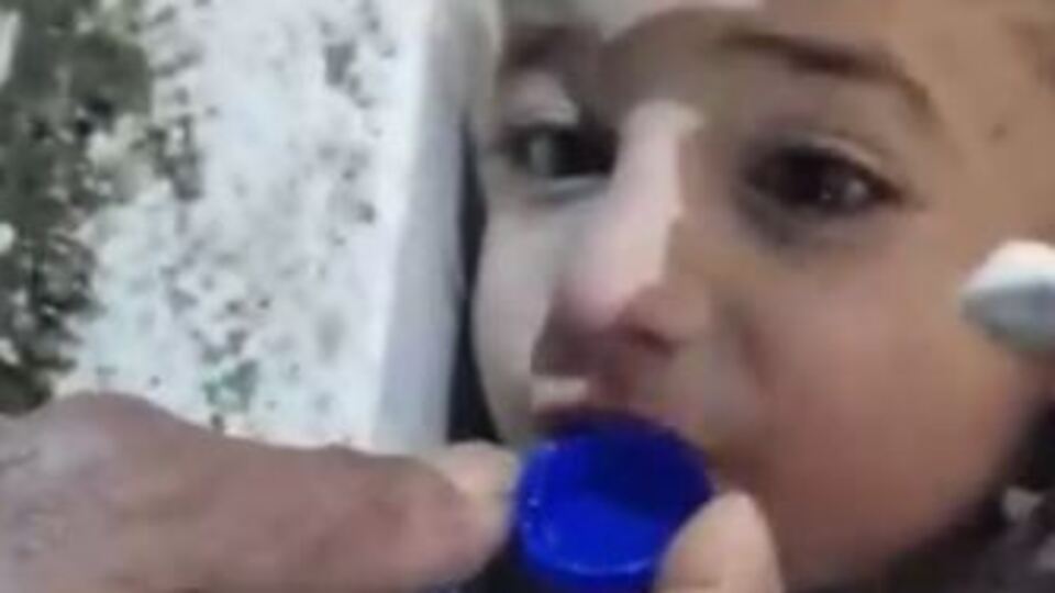 Enkazda 44 saat... Şişe kapağıyla can suyu!