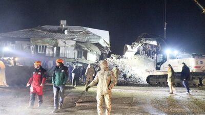 Nurdağı'nda arama kurtarma sürüyor