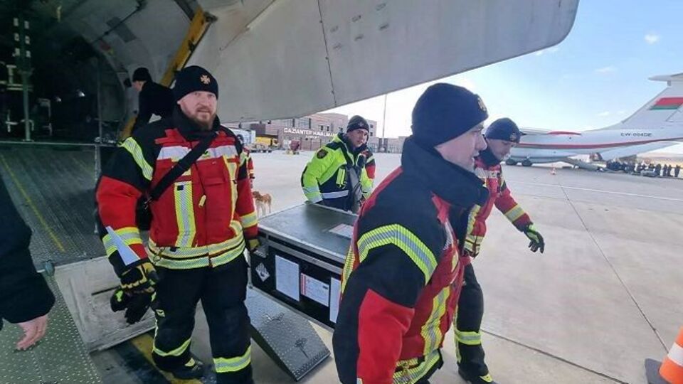Ukrayna'dan gelen ilk ekip Gaziantep'e ulaştı