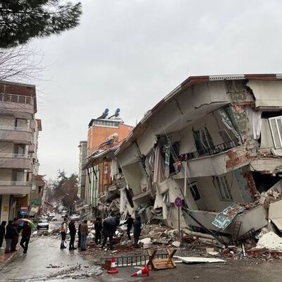 İş dünyasından depremzedelere yardım