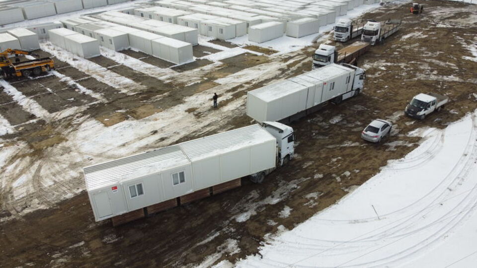 Süper Lig'den bin konteyner bağışı