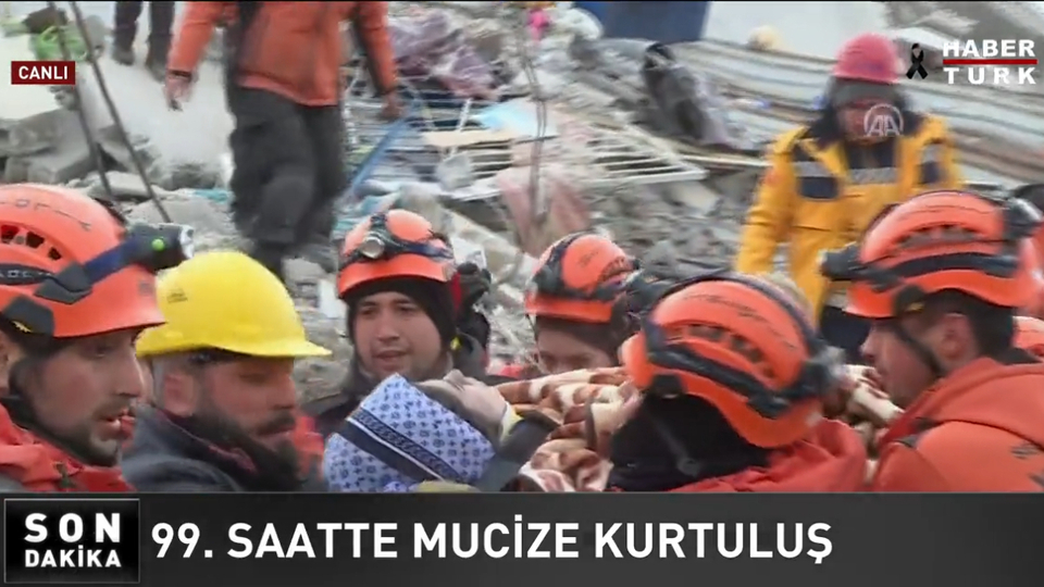 99 ve 100'üncü saatte mucizeler devam ediyor! İki kadın kurtarıldı