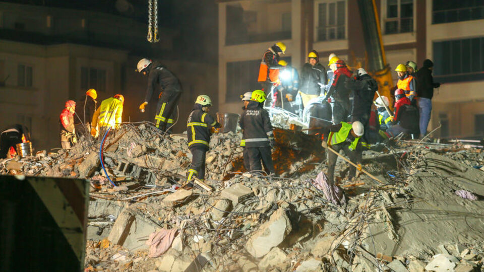 Enkaz altında kalan 5 güreşçi daha hayatını kaybetti