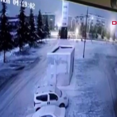 İşte depremin ilk anı! Dikkat çeken ışık