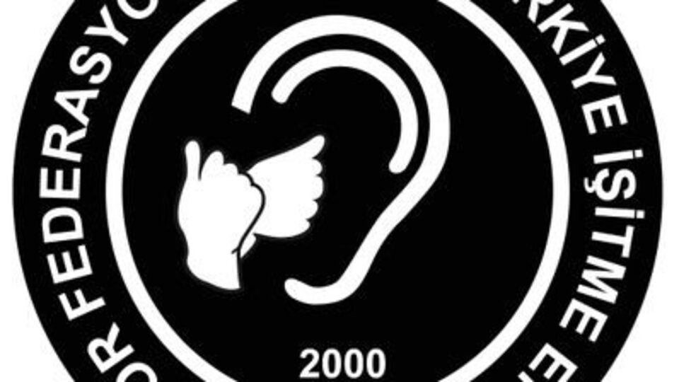 İşitme engelli iki futbolcu depremde hayatı kaybetti