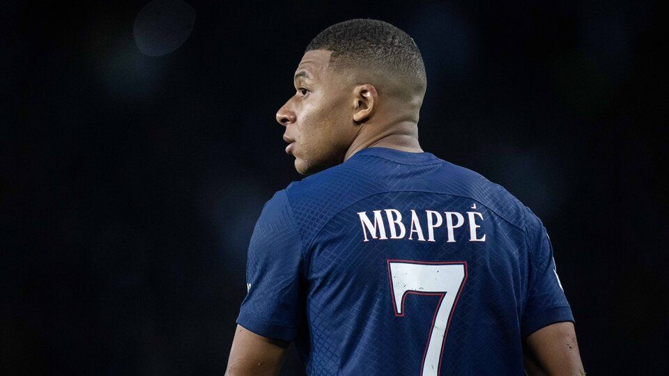 Mbappe de destek veriyor!