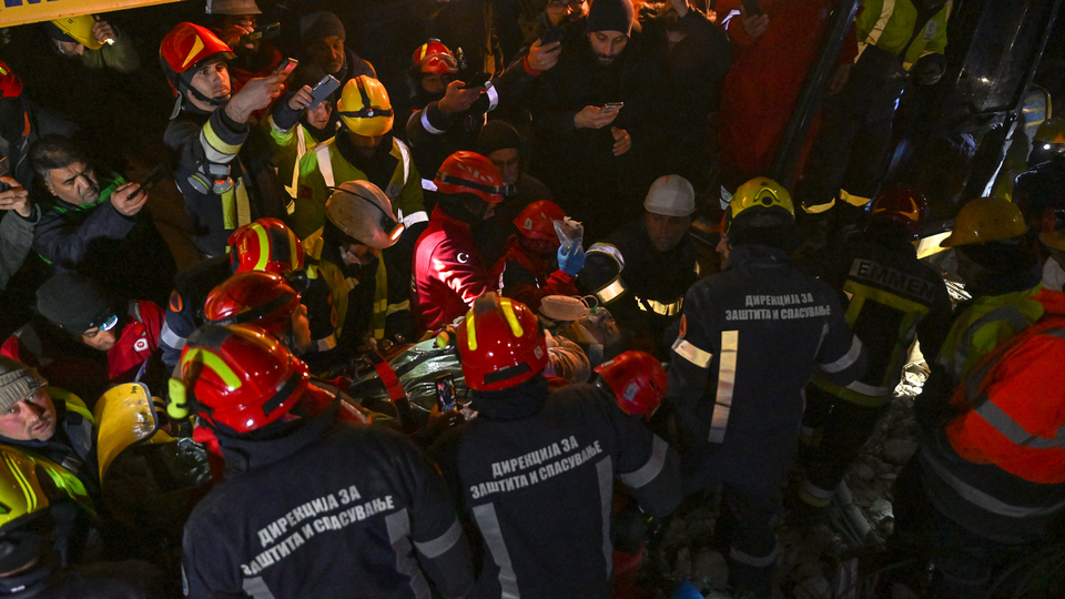 Pazarcık'ta kurtarma çalışmaları tamamlandı
