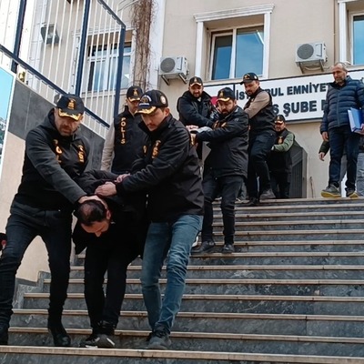 Dolandırıcılar villada yakalandı