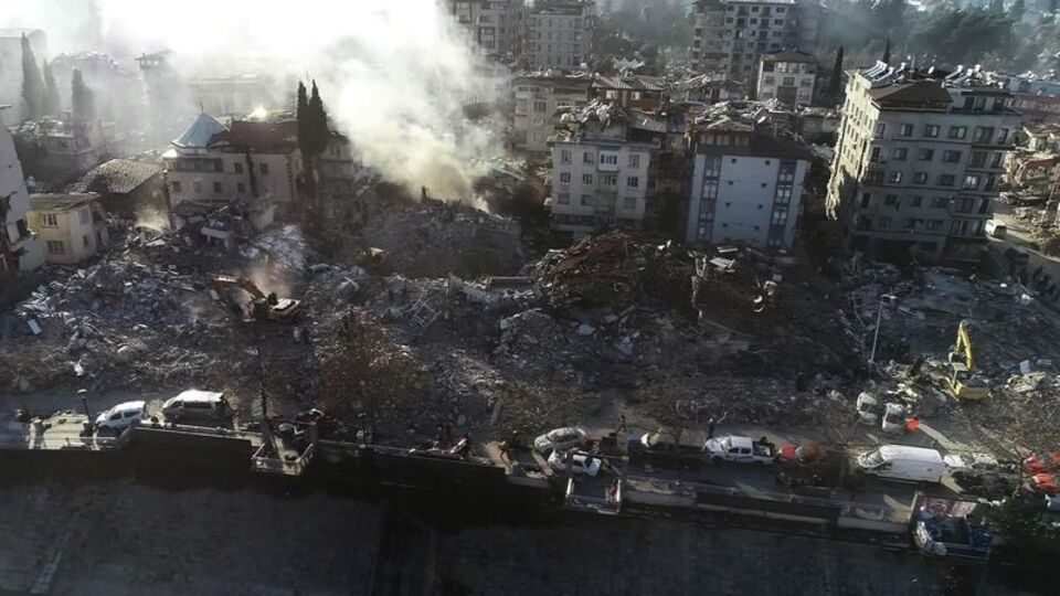 Adalet Bakanlığı'ndan "müteahhitler kaçmasın" duyurusu