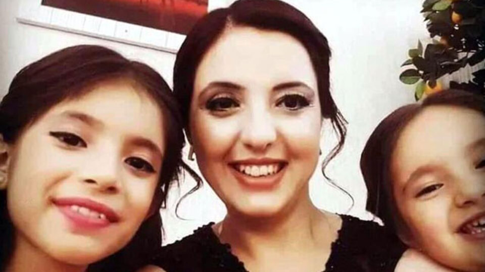 Anne ve 2 kızı... Baba yaralı!