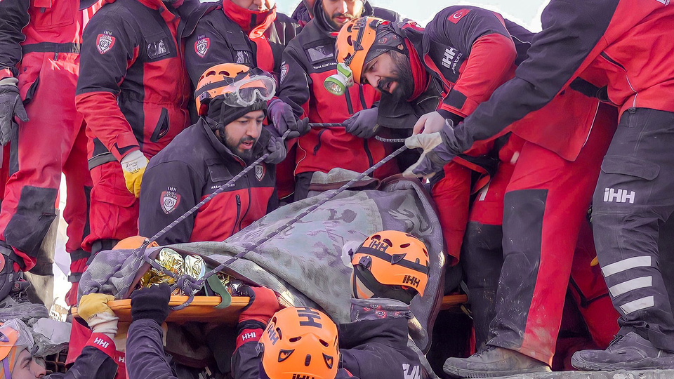 Hayati uyarı! Kişi enkazdan sapasağlam çıksa da...