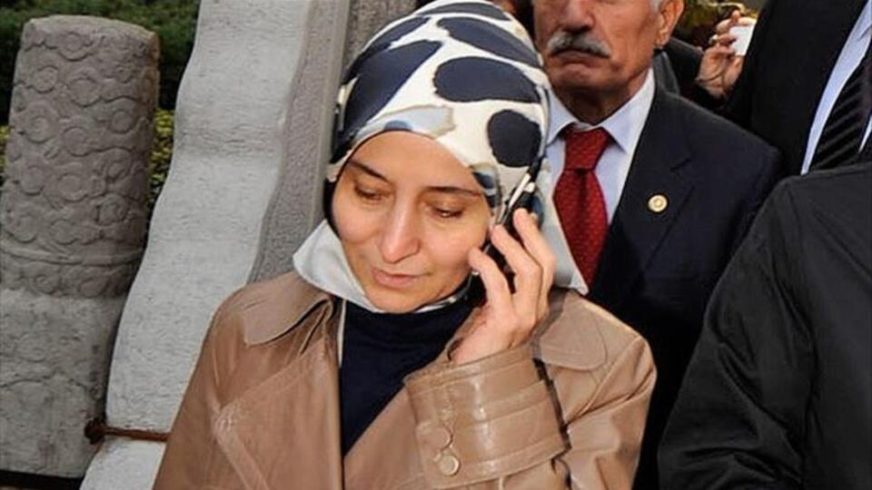 Ahmet Davutoğlu'nun eşi gönüllü hizmette