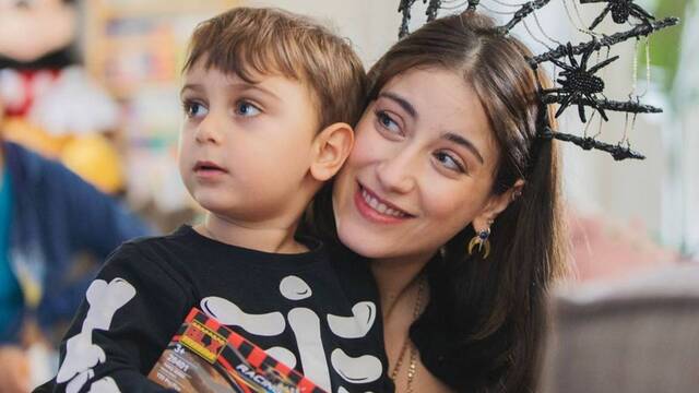 Hazal Kaya ikinci kez anne oldu