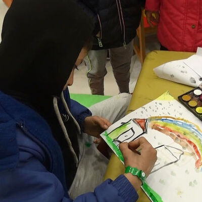 Depremzede çocuklar ev çizdi, uzmanlar uyardı!