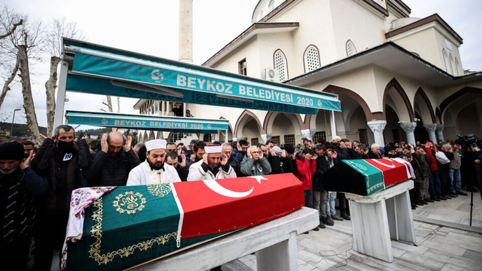 Depremde can veren öğretmenin bebeği İstanbul'da tedaviye alındı