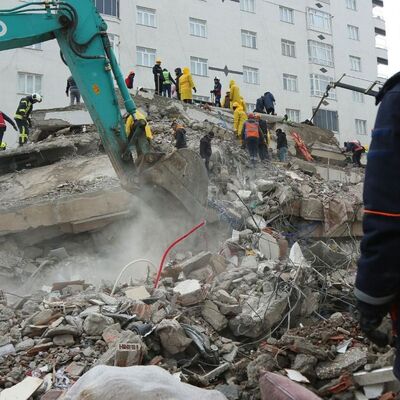 Deprem bağışlarına vergi indirimi