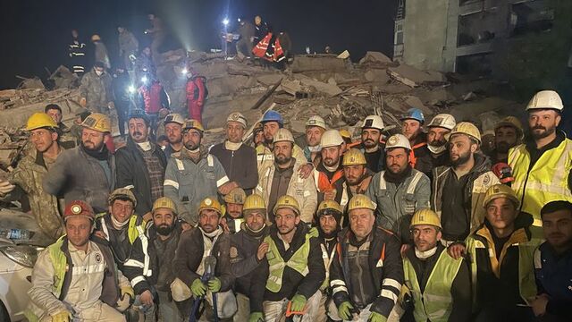 Zonguldaklı madencilerden Hataylı öğrencilere anlamlı mesaj