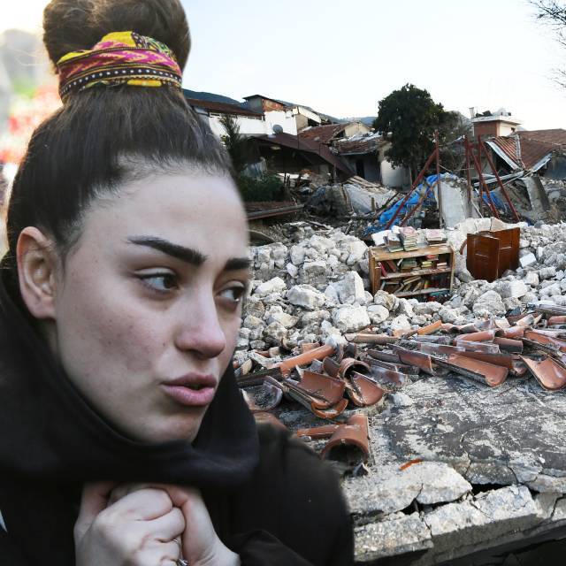 Bodrum'daki evini depremzedeler için açtı