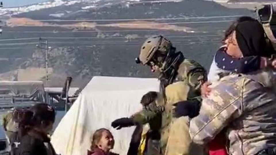 "Bu anonsumuz da çocuklarımız için"