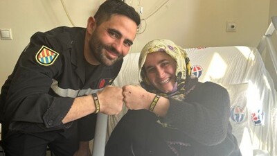 İspanyol ekibi, kurtardığı depremzedeleri ziyaret etti