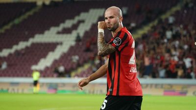 G.Antep'in yıldızı Başakşehir yolunda