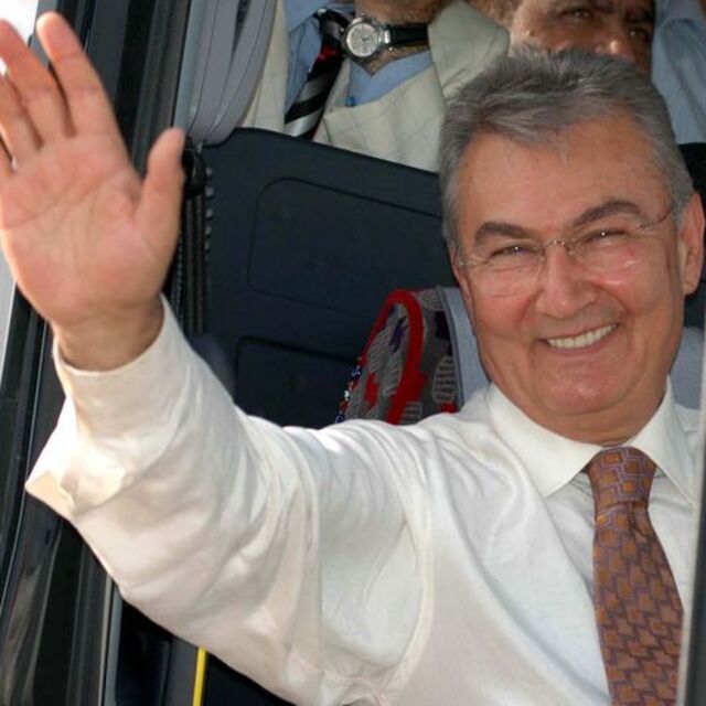 Deniz Baykal son yolculuğuna uğurlandı