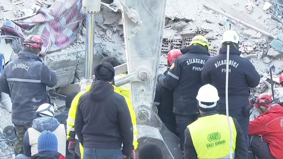 Depremin 10. günü 212. saatte mucize!