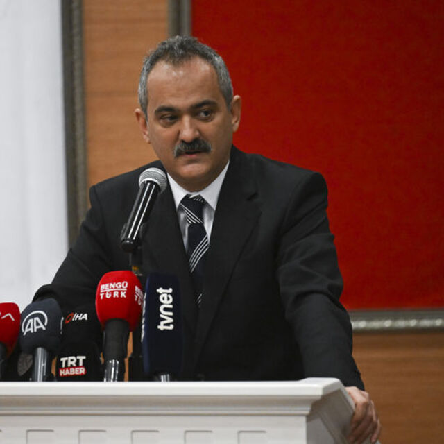 MEB'den deprem sonrası öğretmenler için ek ders ücreti kararı