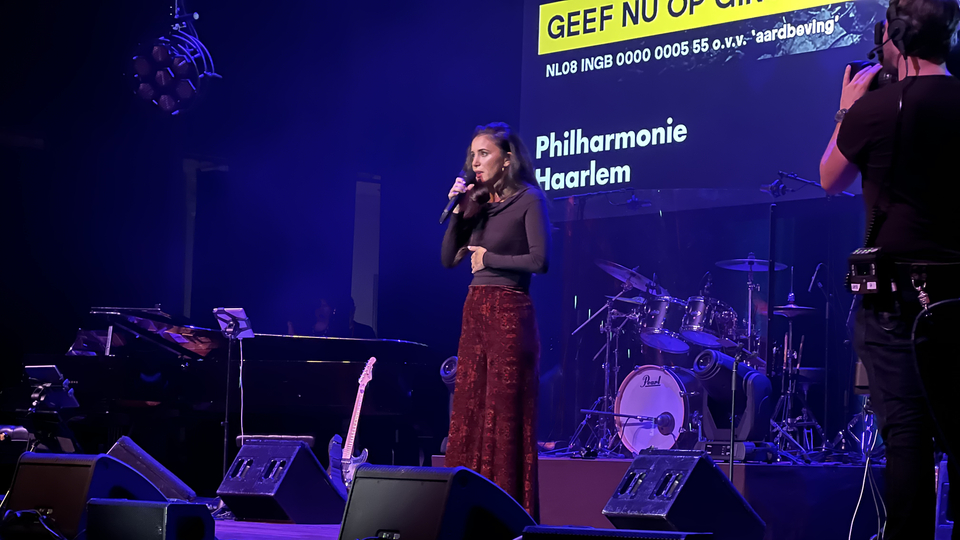 Konserden 835 bin TL bağış