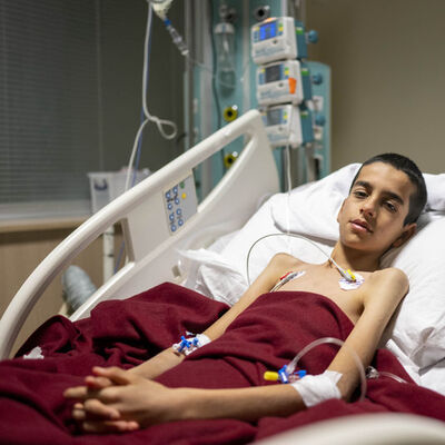 207 saat sonra enkazdan çıktı! O yemeği istedi!