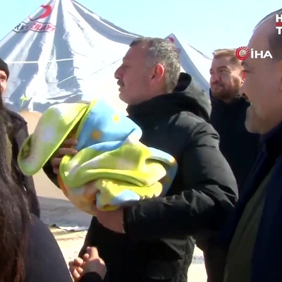 Gelin ve damat düğün gecesi depremde öldü