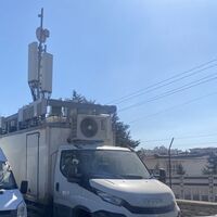 Depremde bile baz istasyonu kavgası!