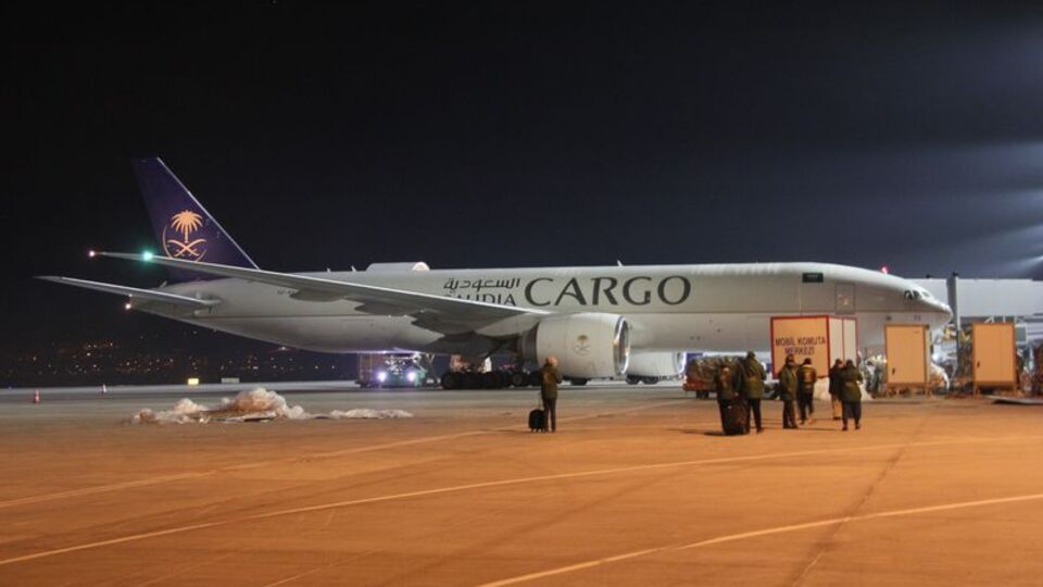 Suudi Arabistan, 11'inci yardım uçağını gönderdi