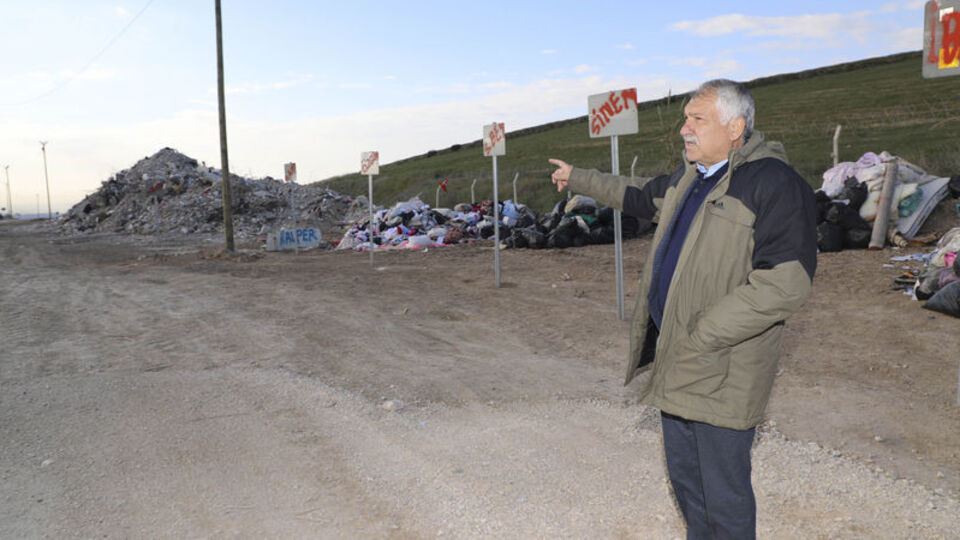 Adana'da molozlarından çıkan eşyalar korumaya alındı
