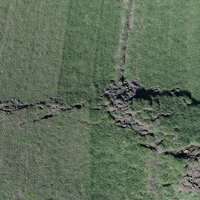 Depremin izleri tarım arazilerinde!