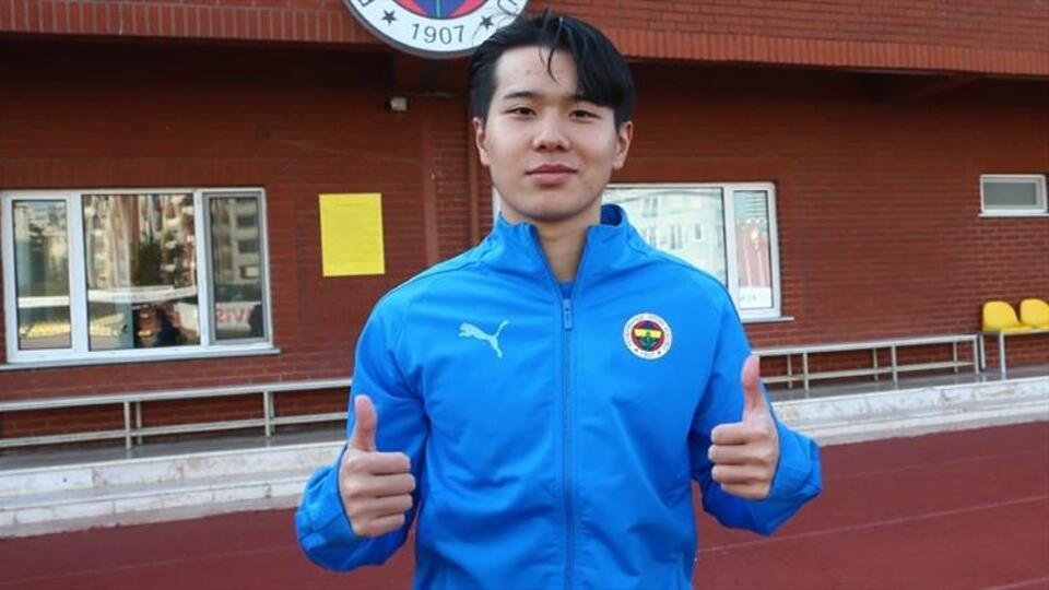 Jin-Ho Jo ile profesyonel sözleşme imzalandı