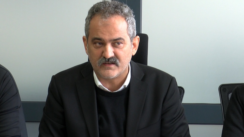 Deprem bölgesindeki öğretmenler hakkında açıklama
