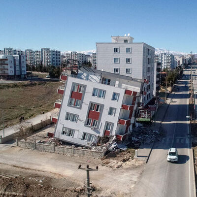 İşte deprem bölgesinde acil yıkılması gereken bina sayısı!