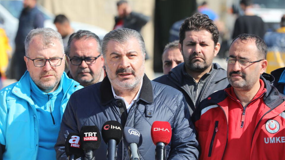 Bakan Koca: Bulaşıcı hastalıklarla ilgili riskler kontrol altında