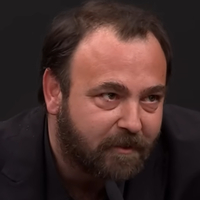 Otomobilini bağışladı