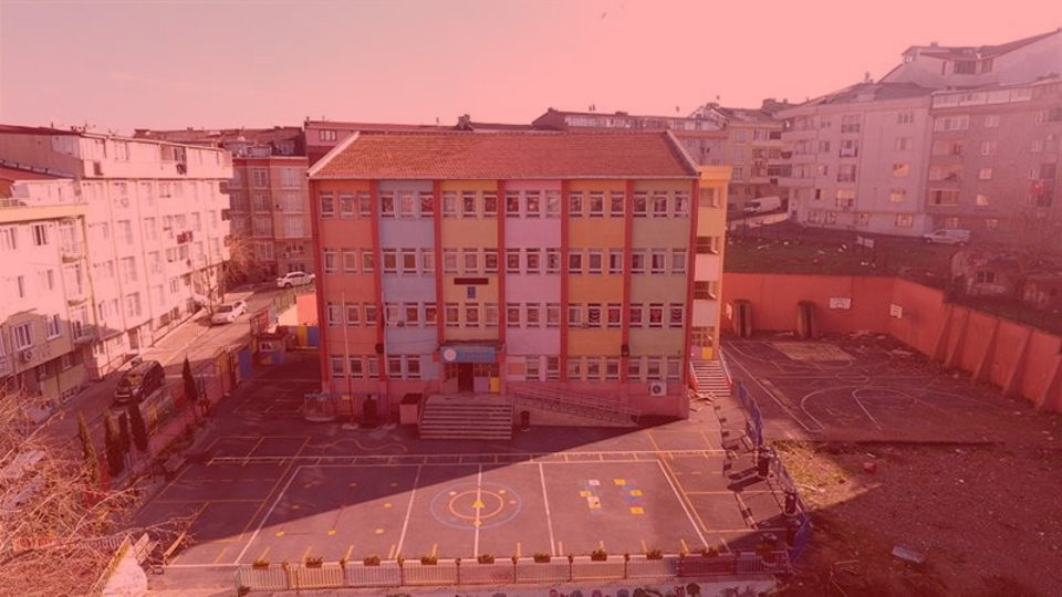 İstanbul Valiliği duyurdu! İstanbul'da riskli 93 okuldaki öğrenciler nakledilecek