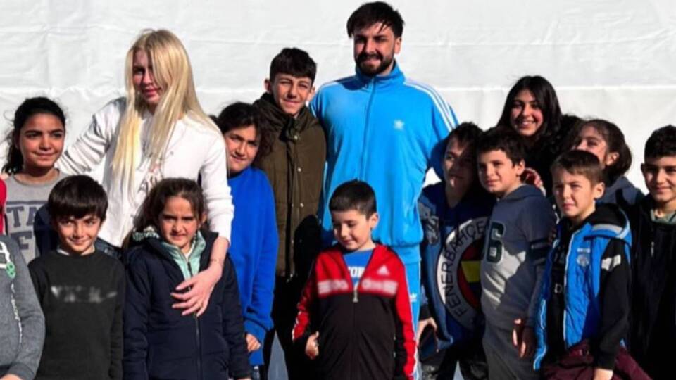 Çocuklara moral oldular