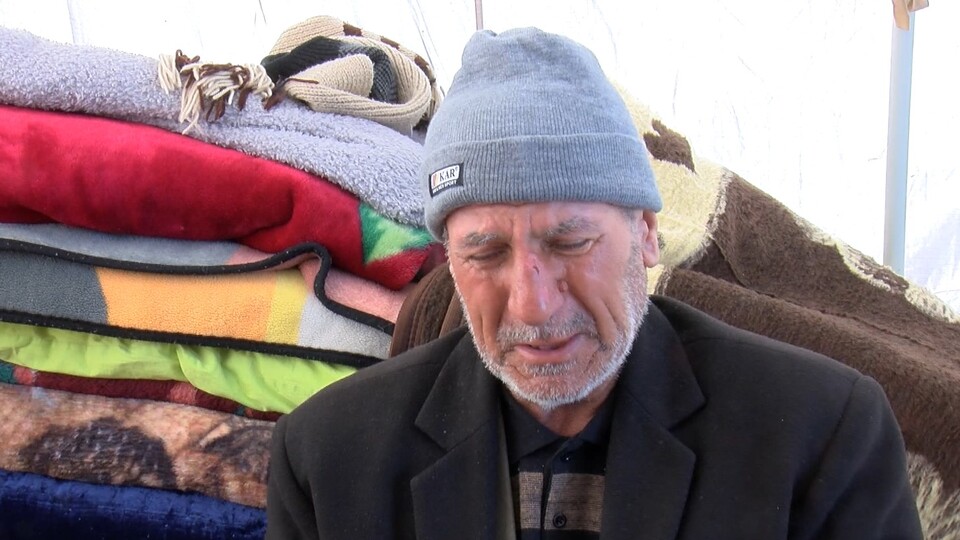 İkiz kızlarıyla birlikte ailesinden 21 kişiyi kaybetti!