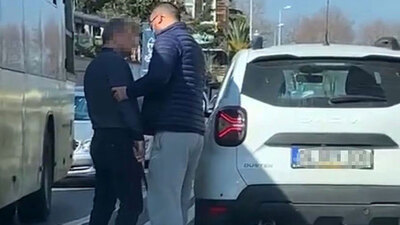 Ters yöne giren sürücü baltayla saldırdı!