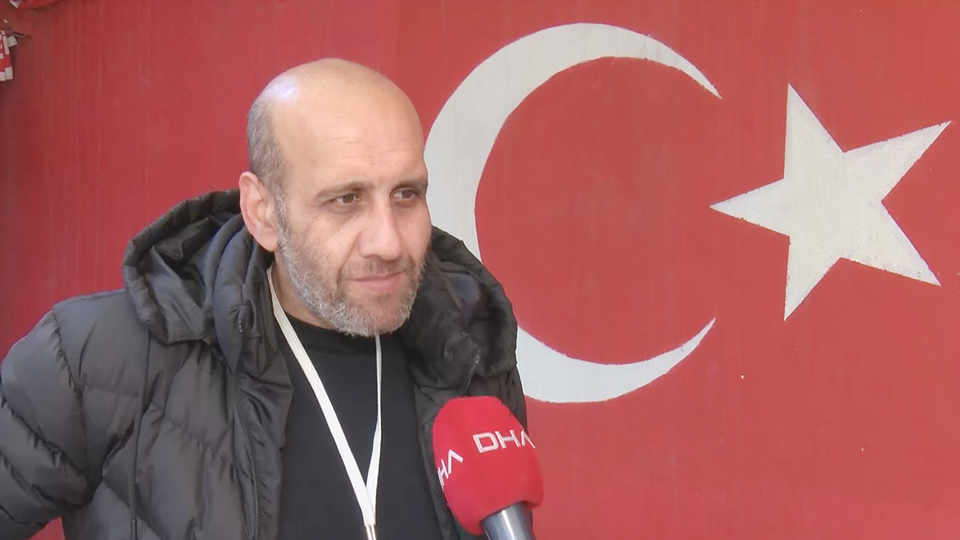 Depremzedeler için ekmek üreten aile enkaz altında kaldı!