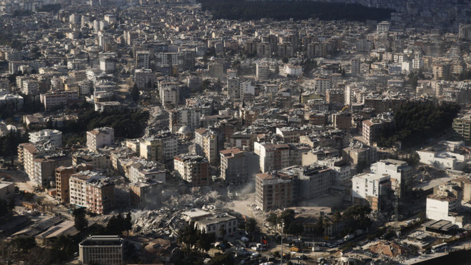 İTÜ'lü Jeolog Prof. Dr. Okan Tüysüz açıkladı! Hatay depremleri ne anlatıyor?