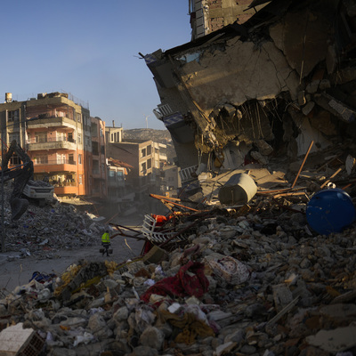 Hatay 3. kez büyük depremle sarsıldı! Dış basında geniş yer buldu
